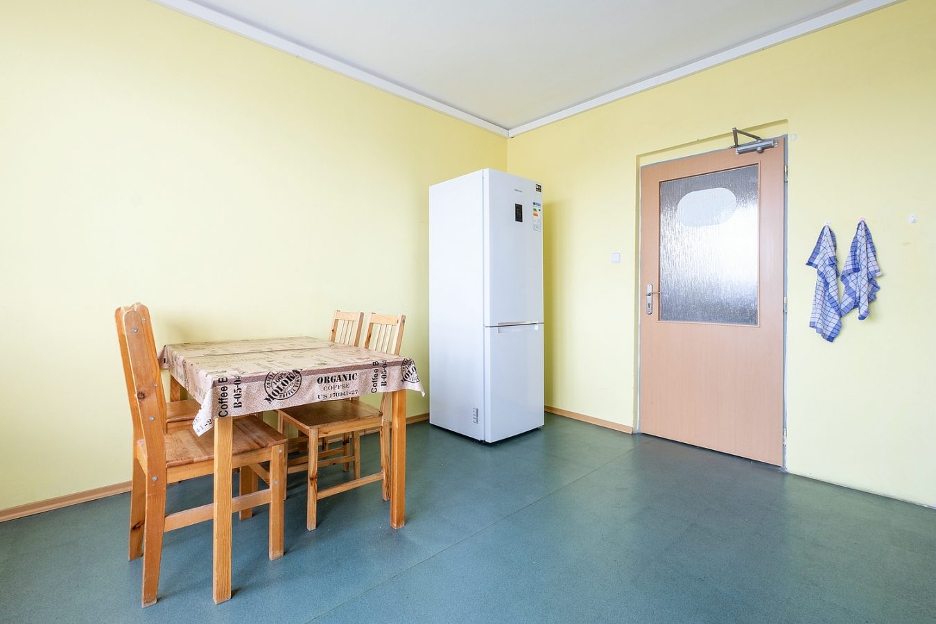 Kuchyňka – Ubytovna U Nádraží – Levné ubytování v Českých Budějovicích